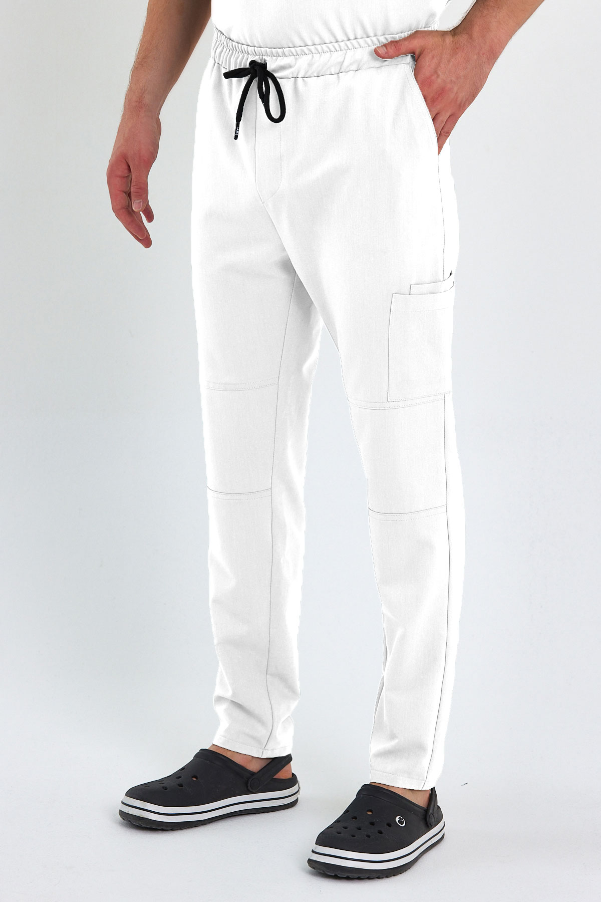 LAME 3004 Luxury Likralı Beyaz Scrubs, Hemşire Forması Diz Ekli Kargo Cepli Pantolon
