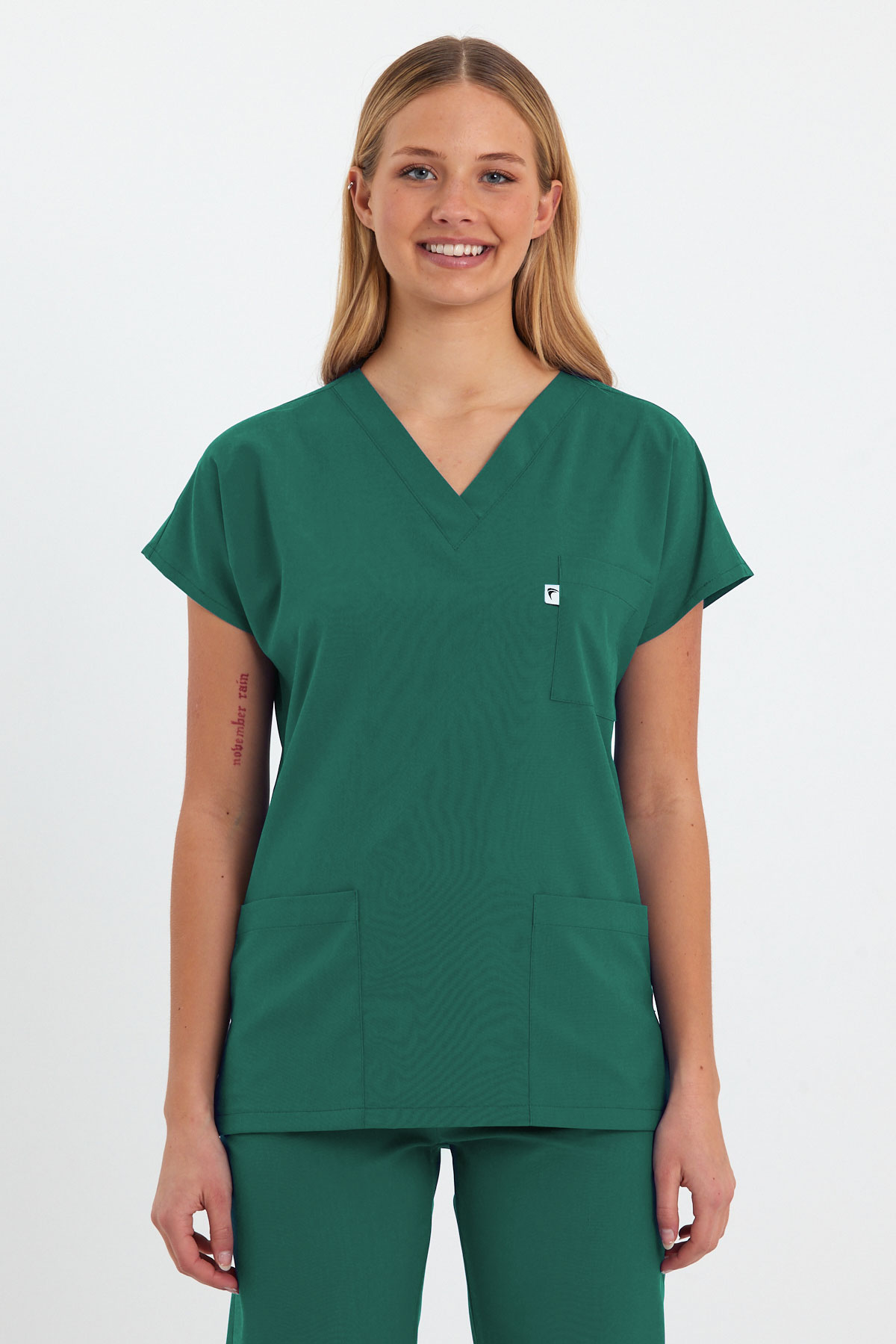 LAME 1001 Basic Likralı Cerrahi Yeşil Scrubs Yarasa Kol Hemşire Forması Üstü