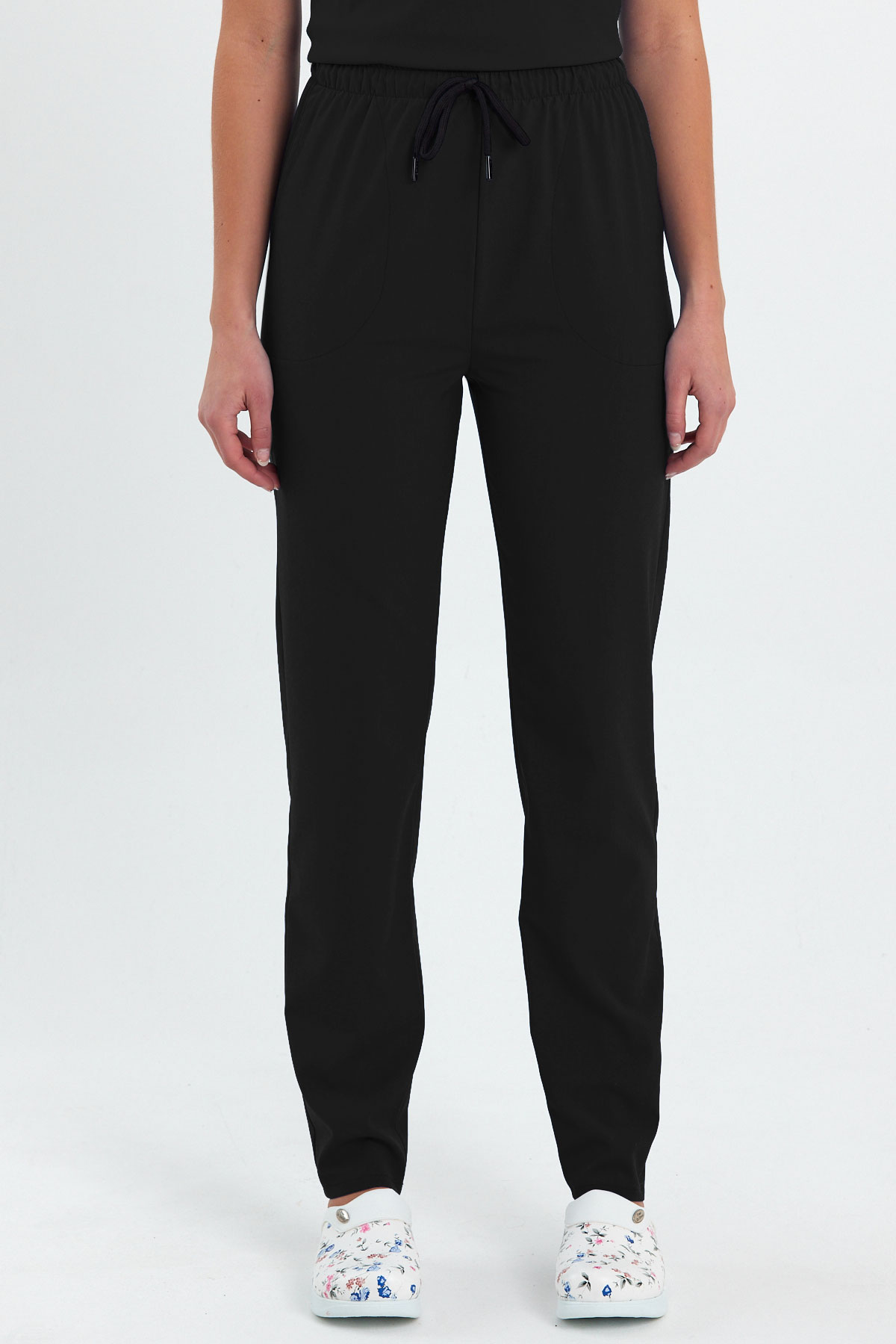 LAME 1009 Basic Likralı Siyah Scrubs, Hemşire Forması Klasik Paça Pantolon