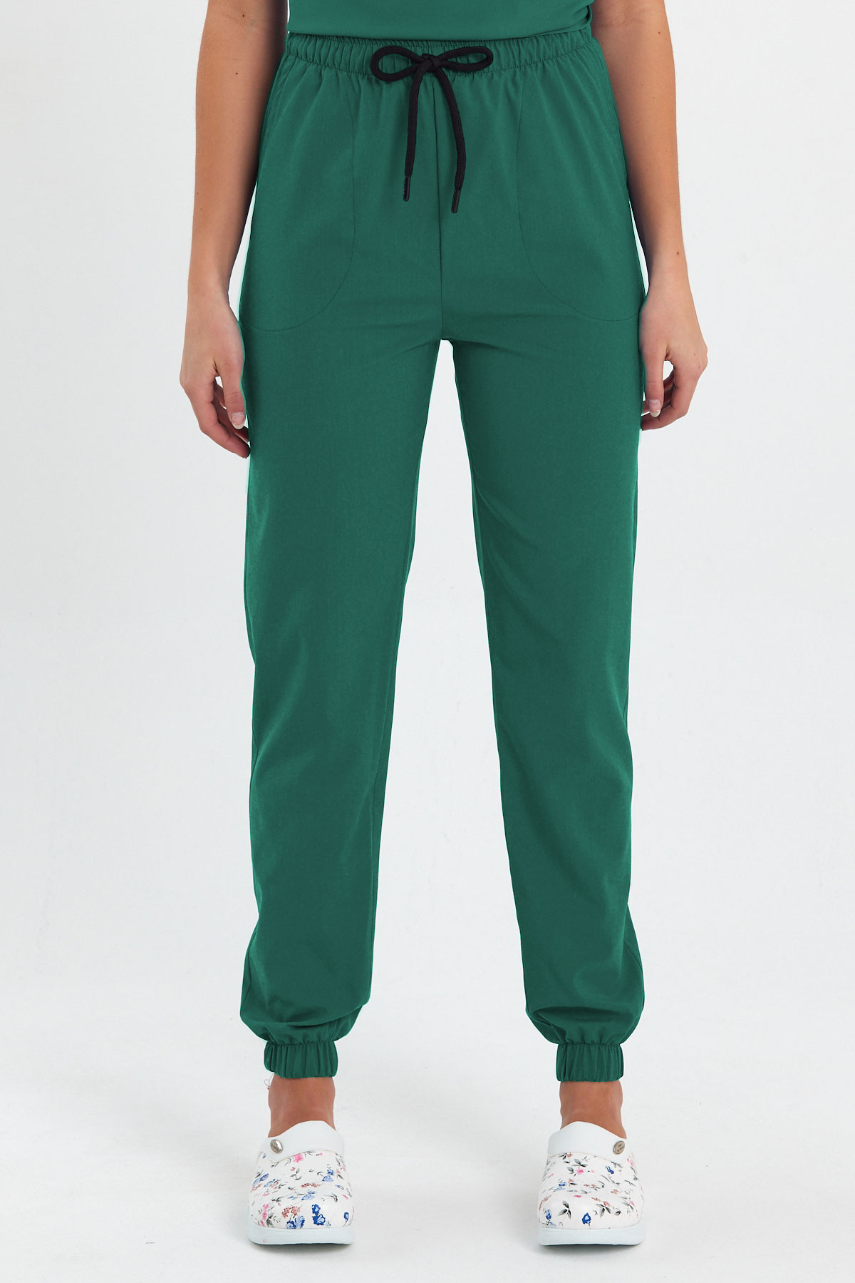 LAME 1010 Basic Likralı Cerrahi Yeşil Scrubs, Hemşire Forması Lastikli Paça Pantolon