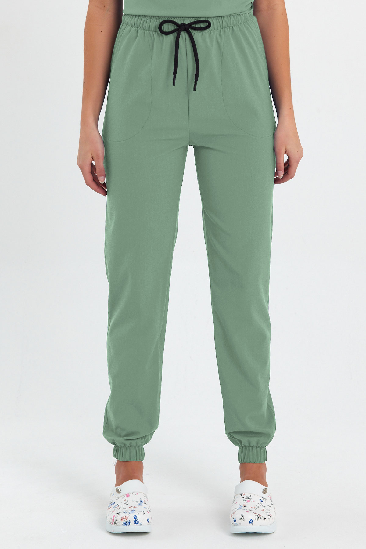 LAME 1010 Basic Likralı Mint Yeşili Scrubs, Hemşire Forması Lastikli Paça Pantolon